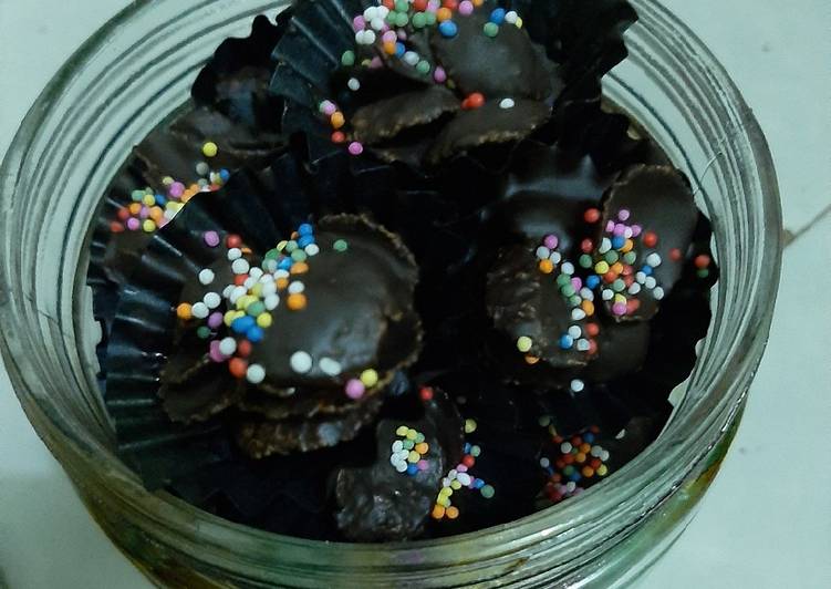 Cornflakes chocolate cookies