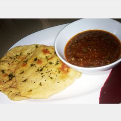 A picture of Sauce.