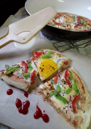 A picture of Egg Pan Pizza#worldwideeggs.