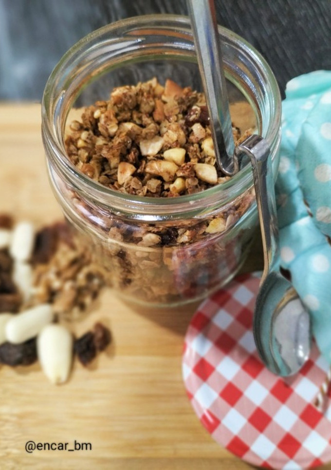Una foto de Granola casera en sartén