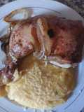 Pollo al horno en colchón de cebolla