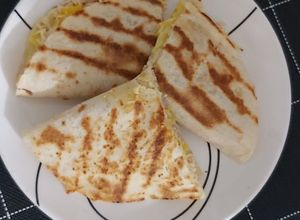 Una foto de Quesadillas de pollo y mango