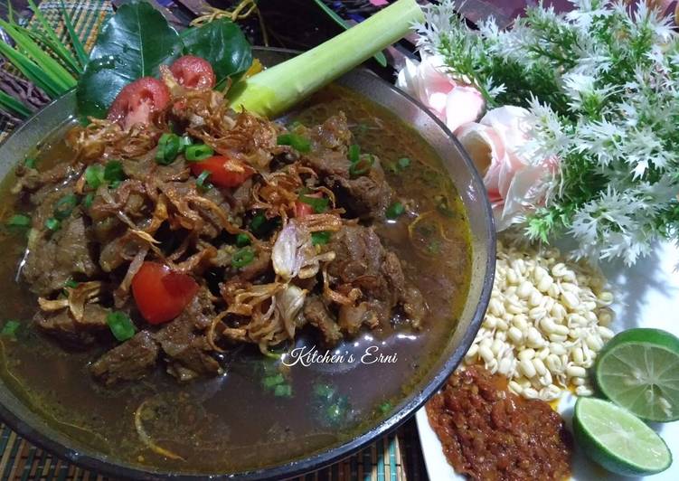Bagaimana Menyiapkan Rawon Daging lunak Anti Gagal