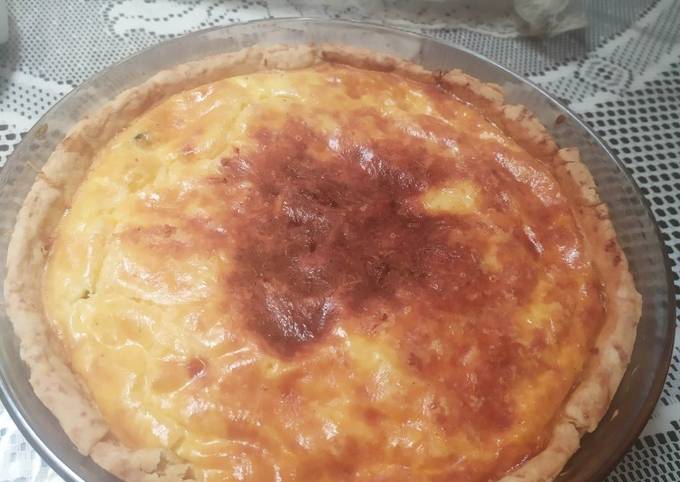 Cheese Quiche w/ Bayam & Sosis