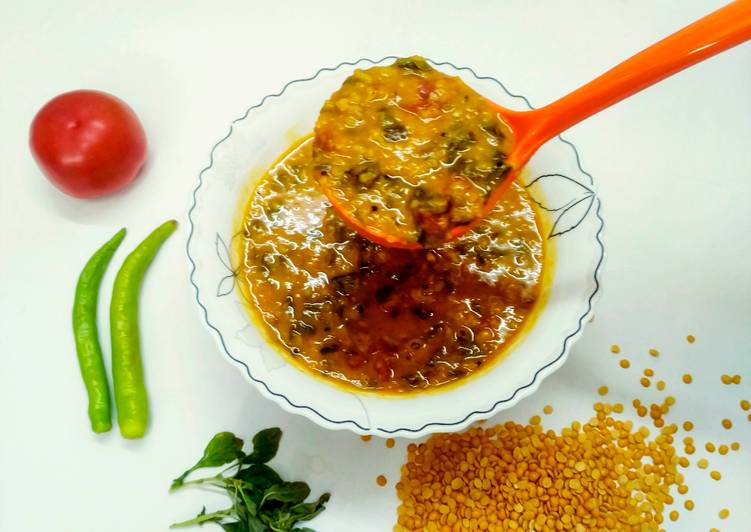 Recipe of Super Quick Homemade Thottakoora Pappu (Andhra Style Dal With Amaranth Leaves)