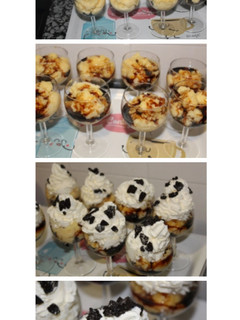Una foto de Pudding de vainilla con oreo, nata y caramelo