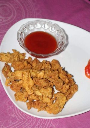 A picture of Fried chicken strips.