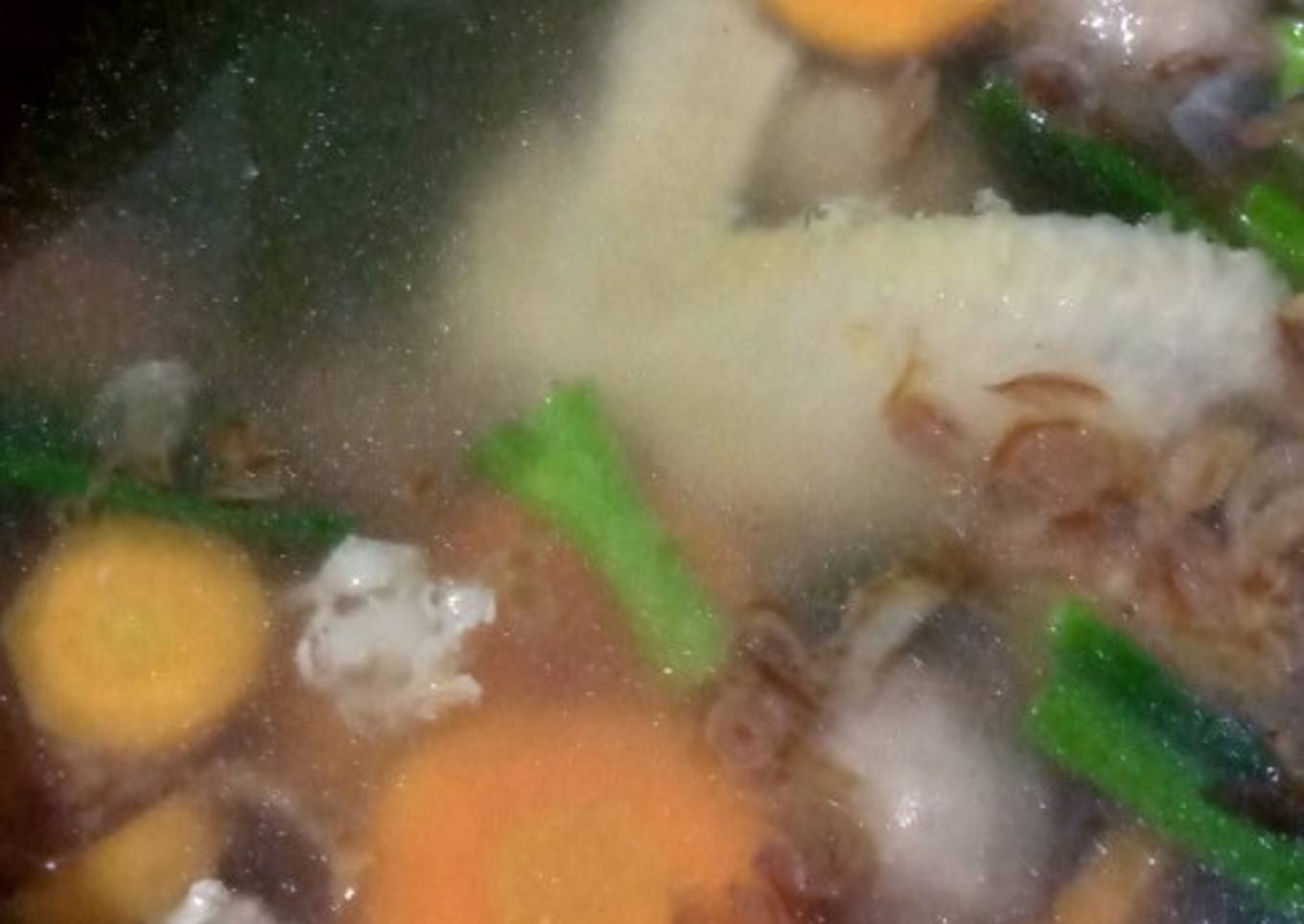 Sop ayam bakso