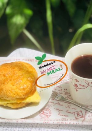 Hình của món HongKong Pineapple Buns (Bolo bao).