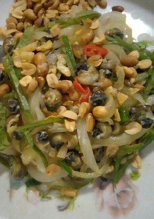 Hình của món Ốc đắng xào.