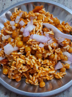 மசாலா பொரி(masala pori recipe in tamil) செய்முறை முக்கிய புகைப்படம்