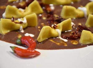 Foto di Caramelle ripiene, aglio, olio, peperoncino 🌶️e cioccolato