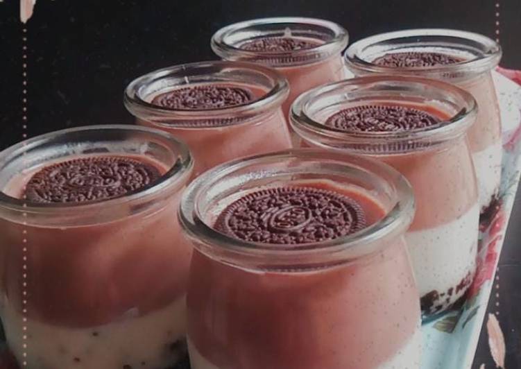 Oreo Cheese Cake in Jar