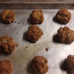 A picture of Cheesy Sausage Biscuit Balls GF.