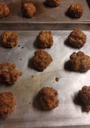 A picture of Cheesy Sausage Biscuit Balls GF.