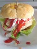 Hamburgeri cu chifle de casă