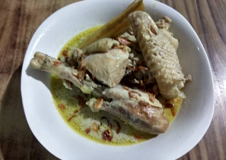 Resep Opor ayam kampung empuk yang Bisa Manjain Lidah