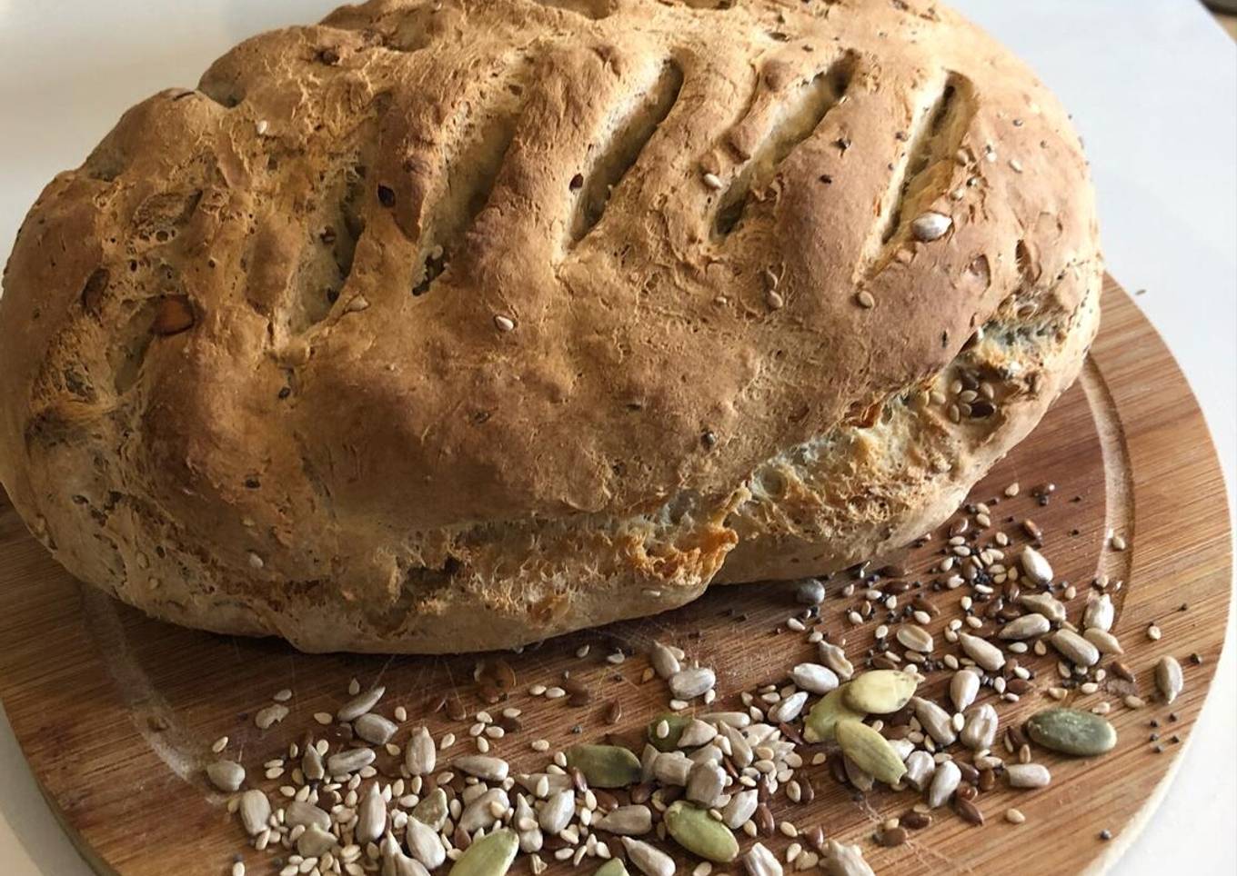 Pan de cerveza y semillas