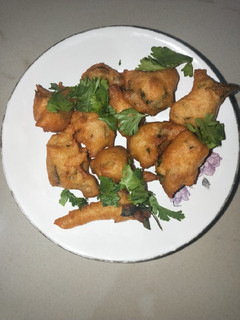 போண்டா (Bonda recipe in tamil) செய்முறை முக்கிய புகைப்படம்