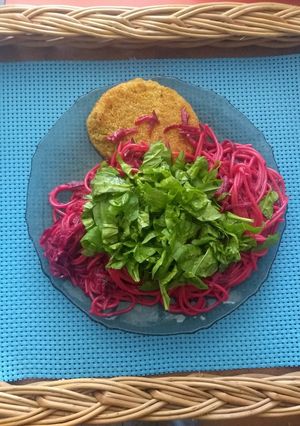Una foto de Fideos con Remolacha y espinaca (La Princesa)