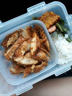Foto resep Ayam Panggang madu ala momo😙