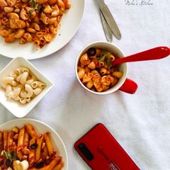 A picture of Indian spicy macaroni/ Pasta.