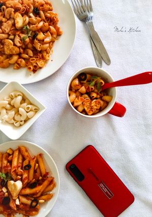 A picture of Indian spicy macaroni/ Pasta.