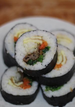 Foto resep Bulgogi Gimbab (불고기 김밥)