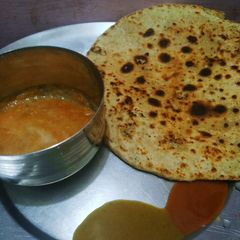 A picture of Cauliflower Parathas.