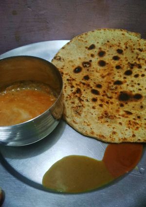 A picture of Cauliflower Parathas.