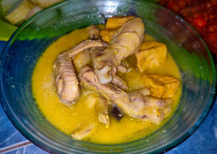 Opor Ayam Tahu Ceker