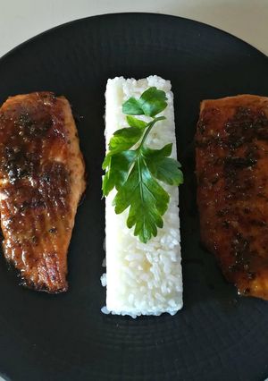 Foto principal de Salmón en salsa