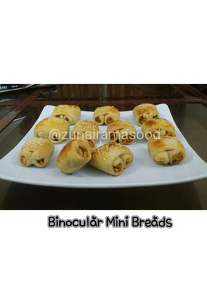 A picture of Binocular Mini Breads.