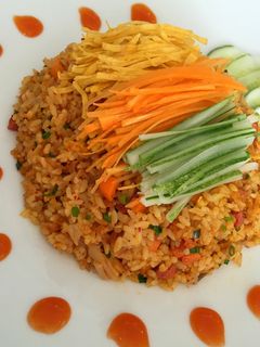 Hình của món Cơm rang kim chi.
