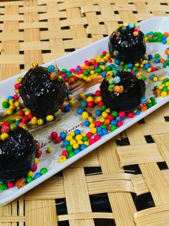 ओरियो चॉकलेट बॉल्स (Oreo chocolate balls recipe in Hindi)N रेसिपी मुख्य फोटो