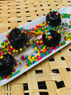 ओरियो चॉकलेट बॉल्स (Oreo chocolate balls recipe in Hindi)N रेसिपी मुख्य फोटो