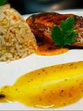 Pechuga de pollo en reducción de parchita y arroz con frutos secos