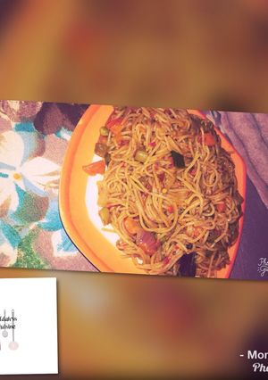 A picture of Supergetti with vegetables.