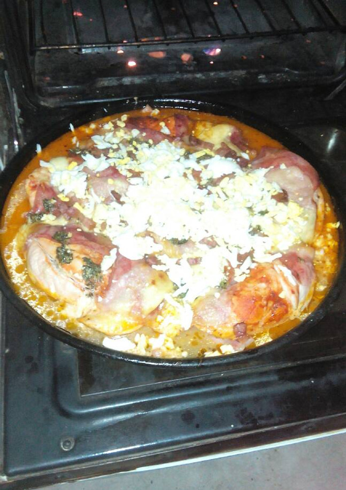 Una foto de Pechuga de pollo a la pizza