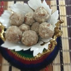 A picture of Peanuts Paneer laddu.