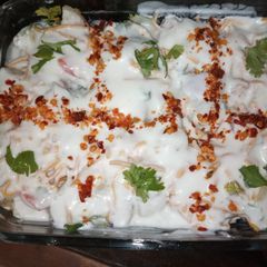 A picture of Aalo chana chat.