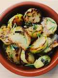 Cavolo rapa in padella con aglio fresco e rosmarino