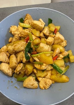 鳳梨辣炒雞丁 的食譜成品照片