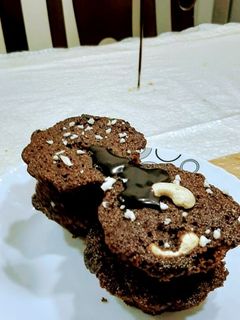 ગોબી કાજુ કોકો કેક રેસીપી મુખ્ય ફોટો