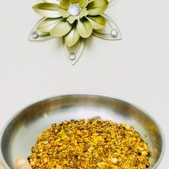 A picture of Roasted sunflower seeds & other seeds spiced jaggery brittle.