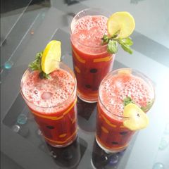 A picture of Watermelon Mojito 🍹🍹🍹.