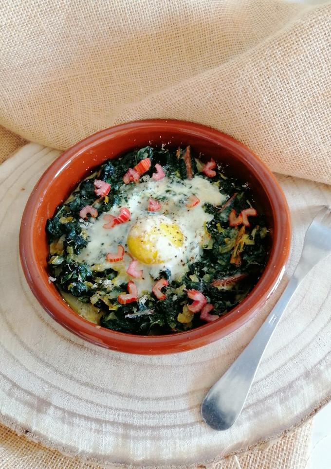 Una foto de Acelgas gratinadas con huevo