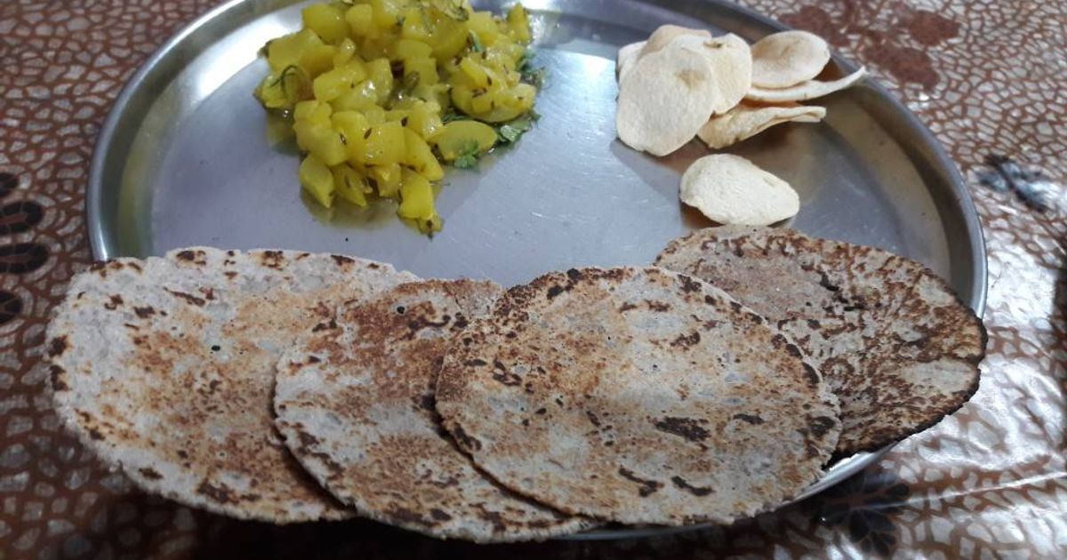 भरवा रोटी (Bharwa Roti Recipe In Hindi) रेसिपी बनाने की विधि in Hindi ...