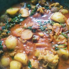 A picture of Aloo Gobhi Masala.