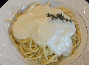 Foto principal de Spatzle con salsa de Emmental